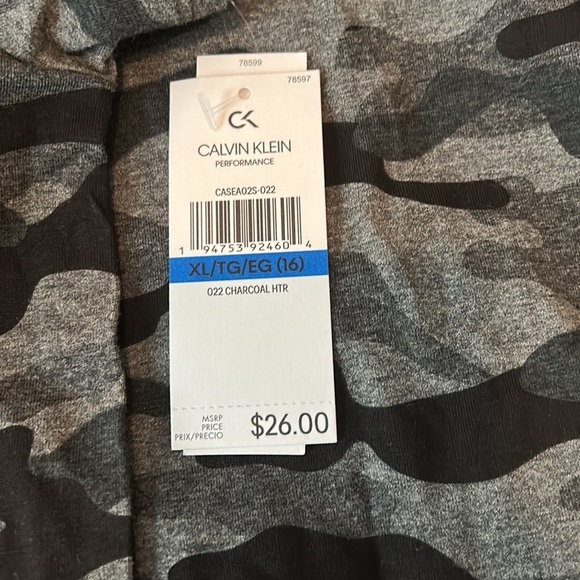 NWT, Calvin Klein Performance, girls short sleeve camo tee in gray/black‎ - Picture 7 of 8